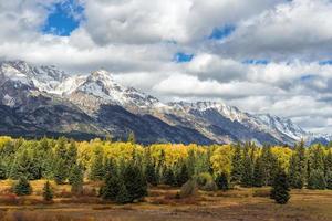 schilderachtig uitzicht op het nationale park Grand Teton foto