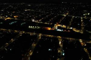 mooi antenne visie van begraven park luton Engeland uk Bij nacht foto