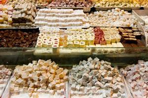Turks geneugten van kruid bazaar, Istanbul foto