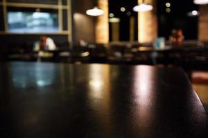 abstract vervagen café restaurant met abstracte bokeh licht intreepupil achtergrond foto