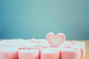 roze hartvorm marshmallow voor Valentijnsdag achtergrond foto