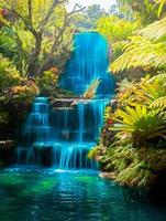 mooi waterval in tuin decoratie foto