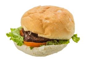 hamburger op witte achtergrond foto