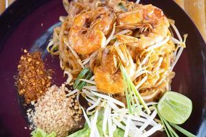 stootkussen Thais noodle traditioneel Thailand voedsel detailopname. foto