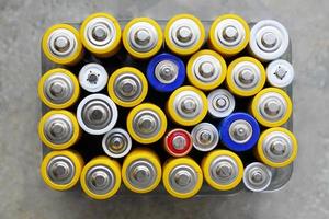 verzamelen gebruikt alkalisch batterijen voor recycling foto