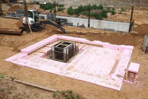 gebouw fundament pit foto