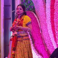 nieuw Delhi, Indië - augustus 13, 2022 - schattig Indisch gekleed omhoog net zo heer krishna en radha Aan de gelegenheid van krishna janmastami festival in Delhi Indië, radha krishna prestatie Aan janmashtami festival foto