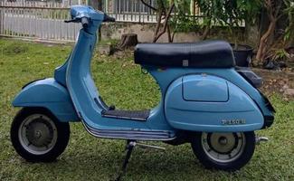 detailopname foto van vespa klassiek