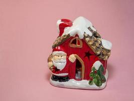 huis van de kerstman claus. speelgoedlantaarn foto