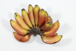 gezond banaan geïsoleerd over- wit achtergrond foto