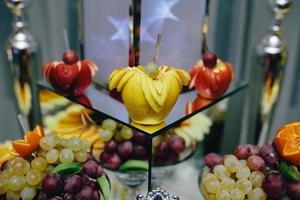 buffet met tropisch fruit foto