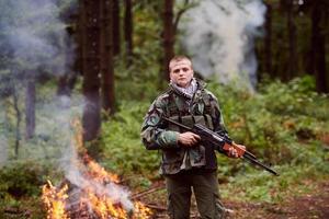 leger soldaten in veld- foto