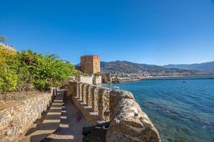 Alanya 2022 Antalya antenne stad met kasteel en zee foto