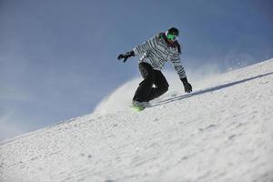 skiërs Aan berg foto