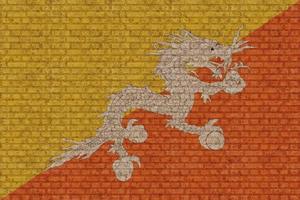 3d vlag van Bhutan Aan steen muur foto