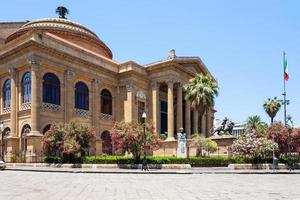 teatro massimo vittorio emanuele in Palermo foto