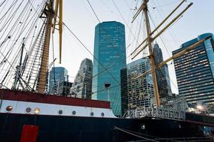 zuiden straat zeehaven in nieuw york foto