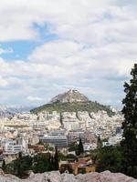 visie van Athene stad en monteren lycabettus foto