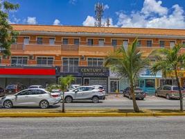 playa del carmen quintana roo mexico 2022 typische straatweg en stadsgezicht van playa del carmen mexico. foto