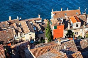 antenne visie van Rovinj belfort, Kroatië foto