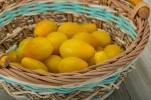 geel kers tomaten foto