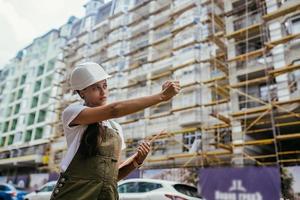 vrouw bouw ingenieur. vrouw bouw ingenieur concept foto