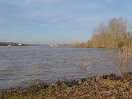 de rivier- Rijn in wesel foto