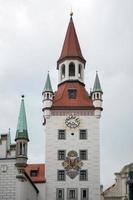 München, duitsland, 2014. speelgoed- museum in de oud stad- hal toren in München foto