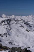 prachtig berglandschap in de winter foto