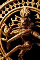 standbeeld van Indiase hindoe-god shiva nataraja