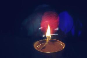 olielamp in diwali festival, india. foto