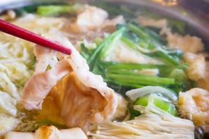 sukiyaki of shabu shabu foto