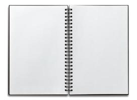 open spiraal notebook geïsoleerd op wit foto