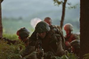 leger soldaten in veld- foto