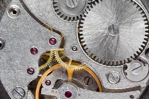 versnellingen van oud monteur uurwerk foto