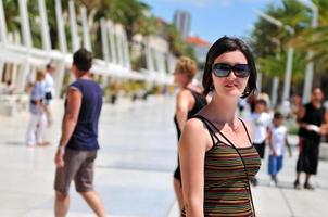 Kroatië, 2022 - jong mooi vrouw Aan vakantie foto