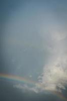 regenboog in de wolken foto