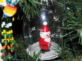 Kerstmis Kerstmis boom glas hand- gemaakt ambachtelijk bal foto