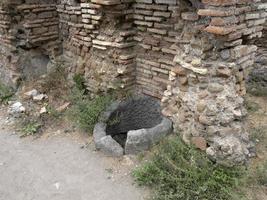 archetti graven oud oude ostia archeologisch ruïnes foto