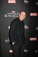 los angeles, 24 februari - clark gregg bij wonderen agenten van schild 100e aflevering feest in ohm nachtclub op 24 februari 2018 in los angeles, ca foto