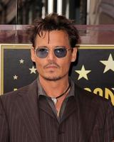 los angeles, 24 jun - johnny depp bij de jerry bruckheimer ster op de hollywood walk of fame in het el capitan theater op 24 juni 2013 in los angeles, ca foto