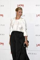 los angeles, 5 nov - uma thurman arriveert op het lacma art film gala in la county museum of art op 5 november 2011 in los angeles, ca. foto