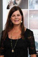 los angeles, 20 aug - marcia gay harden bij de if I stay première in tcl chinese theater op 20 augustus 2014 in los angeles, ca foto
