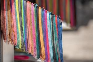 multi kleur halsband voor uitverkoop Bij de markt foto