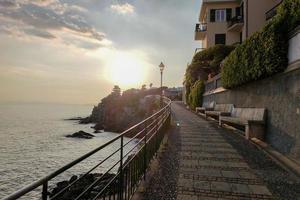 bogliasco pittoresk dorp Genua Ligurië Italië door de zee promenade foto