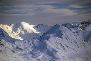 parsenn berg Zwitsers Alpen panorama in winter foto