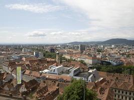 gras Oostenrijk antenne panorama van klok toren foto