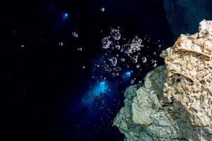 cenotes grot duiken in de pit foto