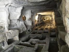 cava d'ispica catacomben larderia grot in Sicilië Italië foto