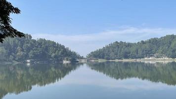 meer panoramisch natuur foto